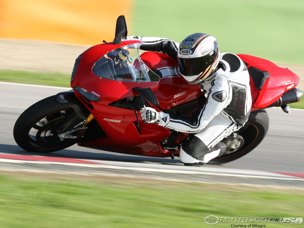 2011款杜卡迪Superbike 1198 SP摩托车图片1