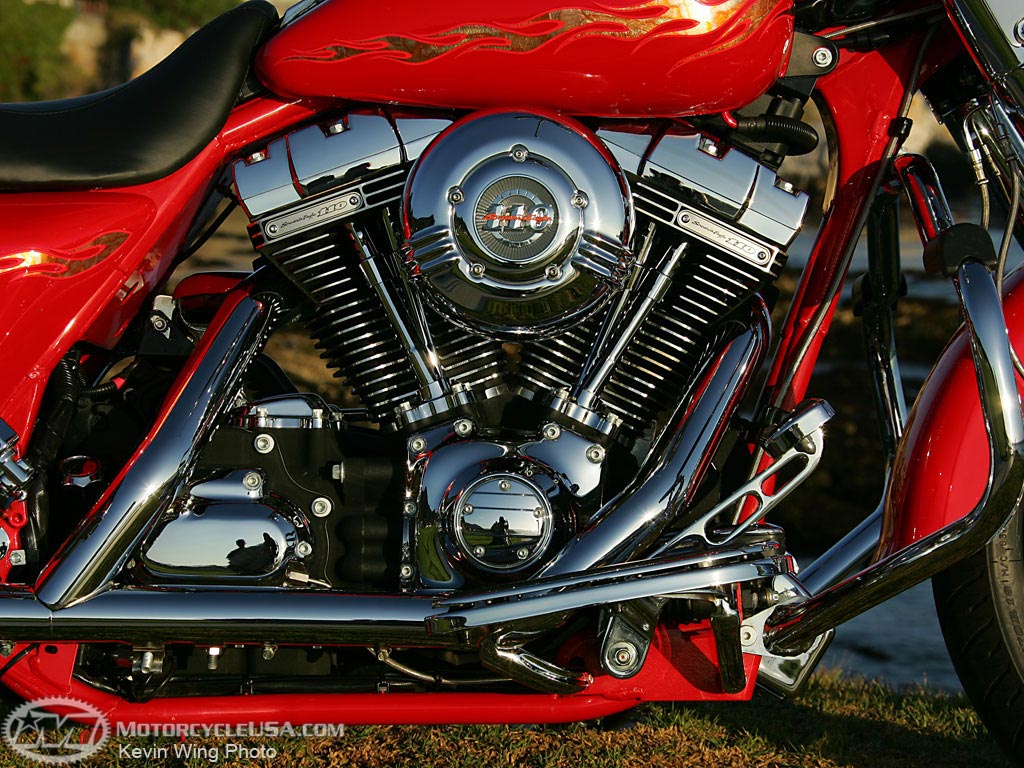 款哈雷戴维森Screamin Eagle Dyna - FXDSE摩托车图片1
