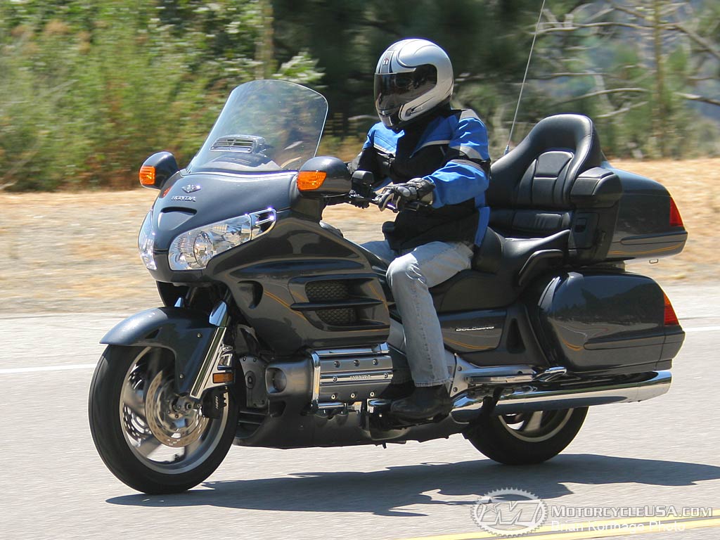 2005款本田Gold Wing 1800摩托车图片3