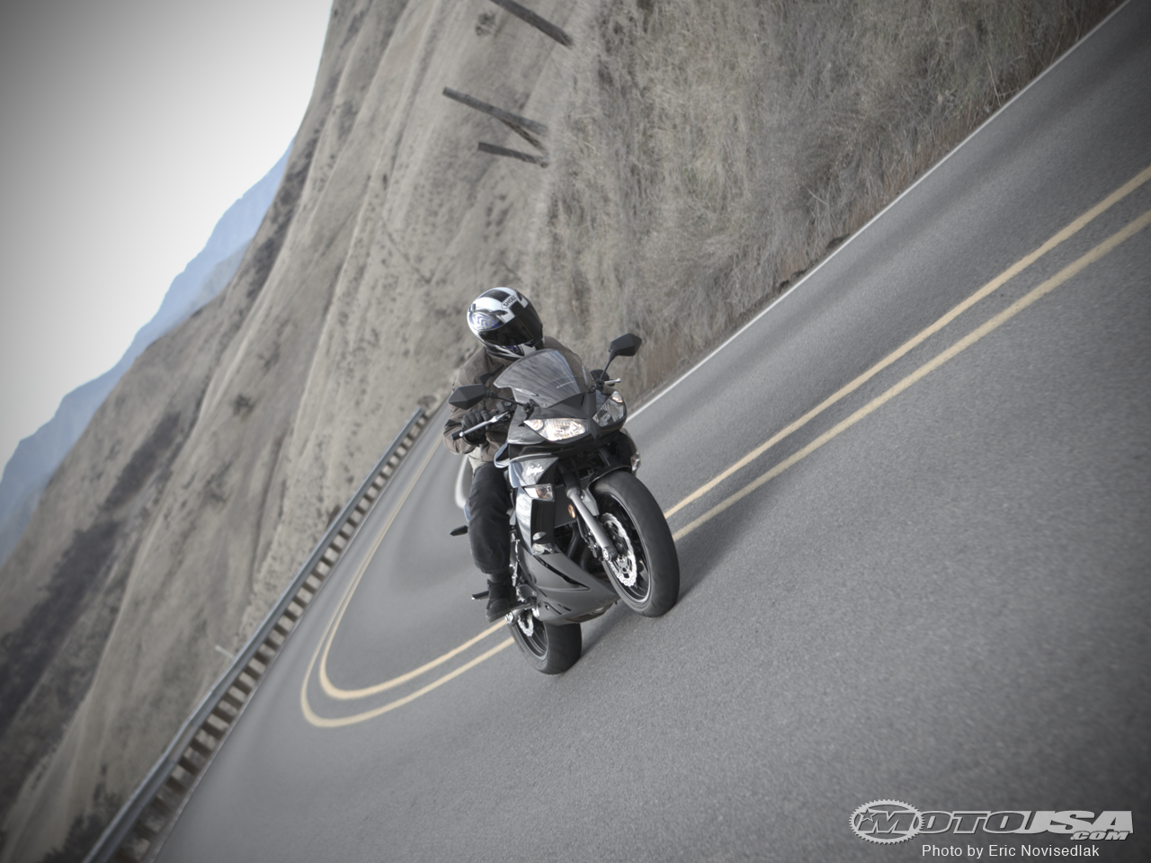 2009款川崎Ninja 650R摩托车图片3