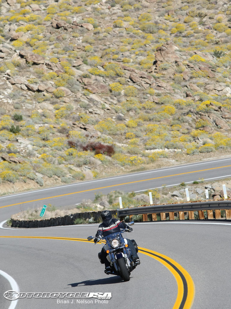 2008款铃木C109R摩托车图片4