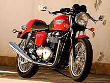 款凯旋Speedmaster 900摩托车图片3