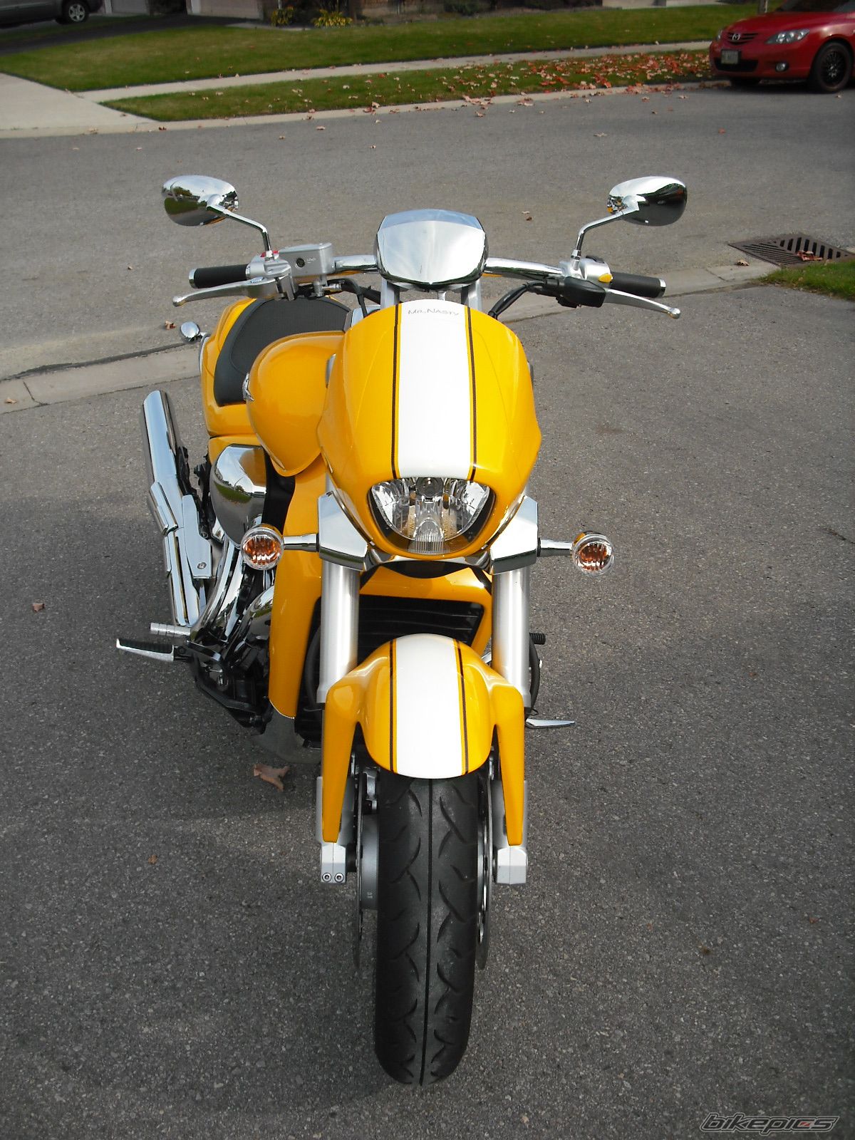 2008款铃木M109R2摩托车图片1