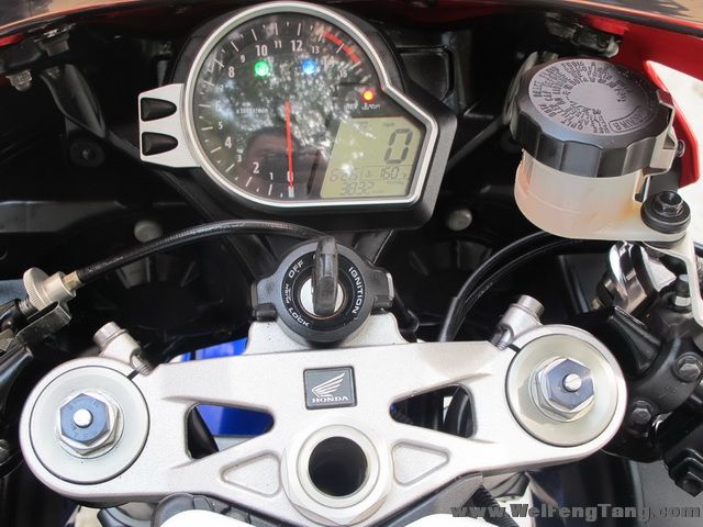 即将到京 08年 CBR1000RR 吉村排气 CBR1000RR图片 1