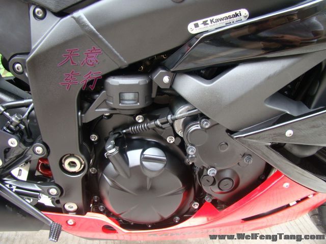 现货销售 2011年川崎ZX-6R 红色【改装M4排气】 图片 2