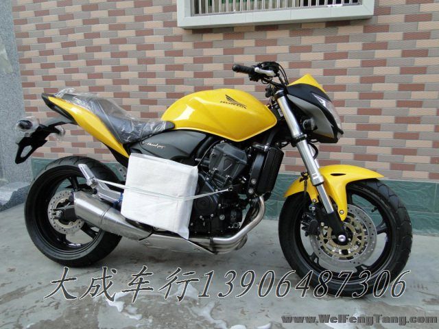 【全新本田街车】2012年款全新变款本田中量级街车黄蜂CB600F 图片 1