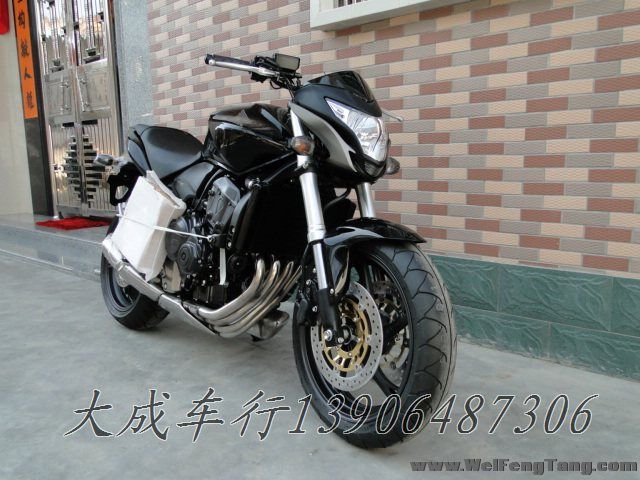 【全新本田街车】2012年款全新变款本田中量级街车黄蜂CB600F 图片 3