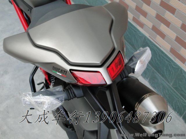 全新2012年杜卡迪街车暴力机器Ducati StreetFighter 1100S街霸 图片 0