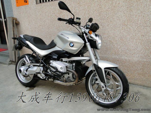 【二手宝马街车】07年BMW运动休闲旅行多功能经典街车白银色R1200R 图片 1