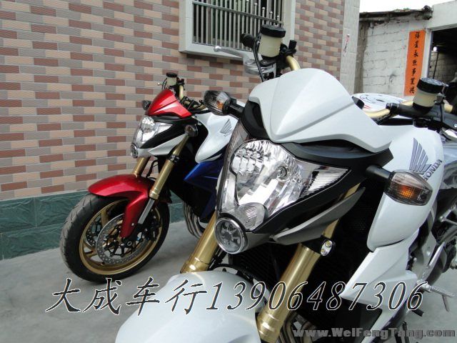 【全新本田街车】2012年全新HONDA街车王者ABS版黄蜂CB1000R强势出击 白色 CB1000R图片 2