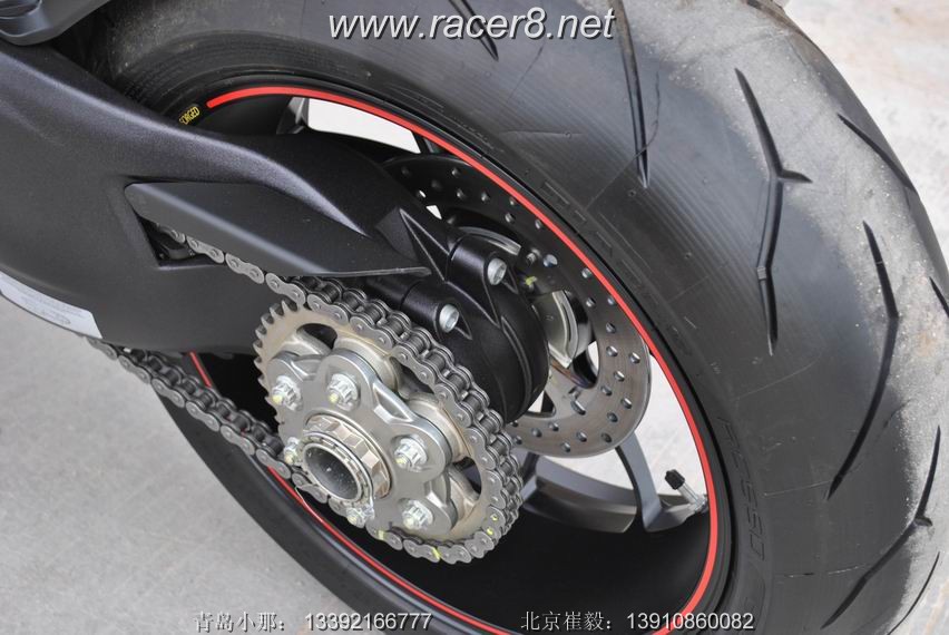 2012 全新杜卡迪街霸2012 Ducati Streetfighter S 红黑色 青岛平安车行2012.12现货 Streetfighter图片 1