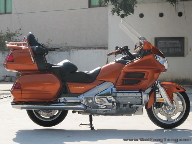新到2002年本田金翼 GL-1800原漆，橘红色，少许改装件《自家的货 接受预定》 图片 0