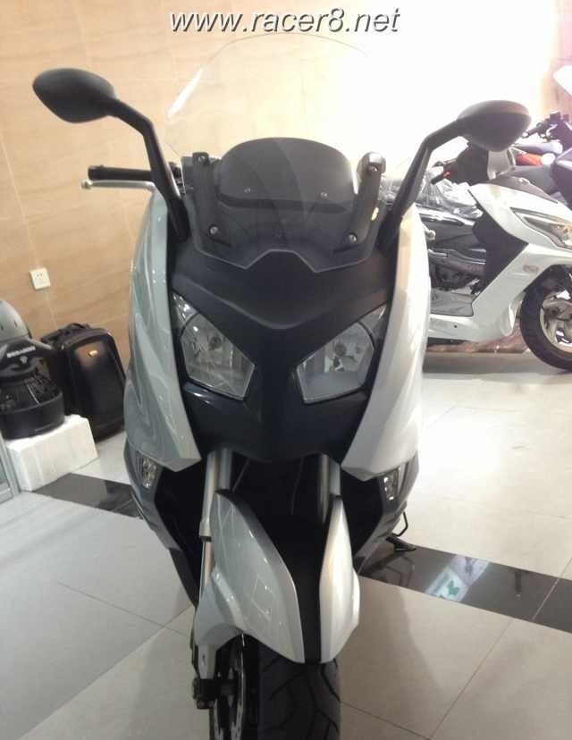 2013款宝马踏板跑车BMW C600 SPORT 银色 图片 0