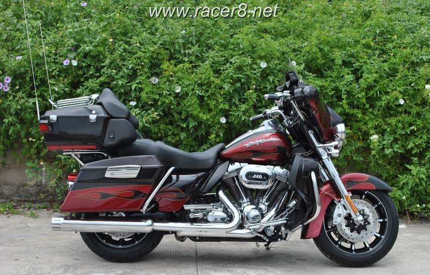 2011款哈雷戴维森超级经典巡航摩托车 FLHTCU SE6 CVO 1800 定制版 火焰色 图片 0